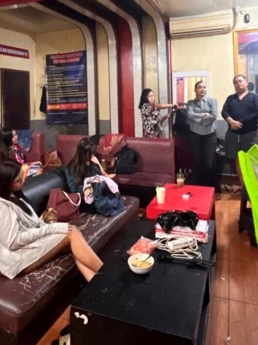 Satpol PP Sidak Kafe dan Karaoke