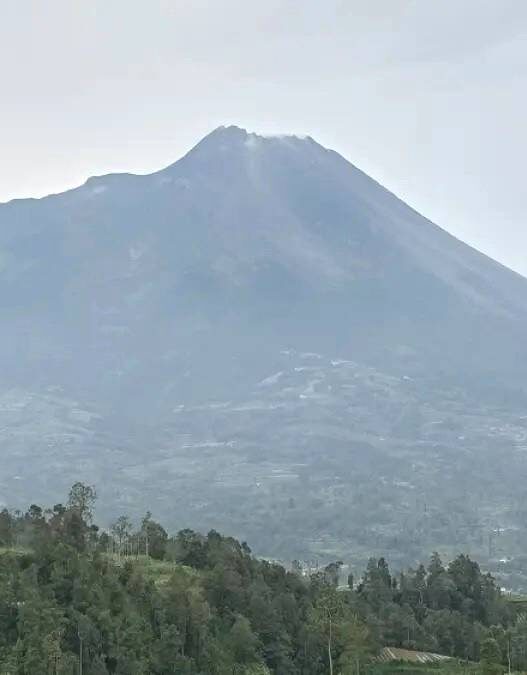 11 Desa Terdampak Hujan Abu Gunung Merapi