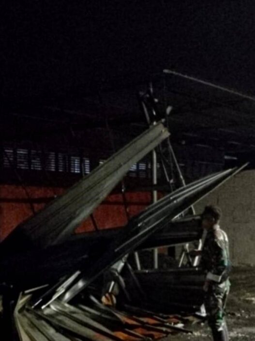 14 Rumah Rusak Diterjang Angin Kencang