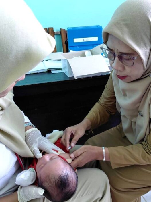 2.581 Bayi Terima Imunisasi Lengkap