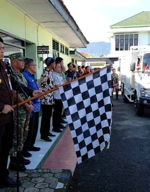 26 KKDMP Terima Armada Truk Operasional