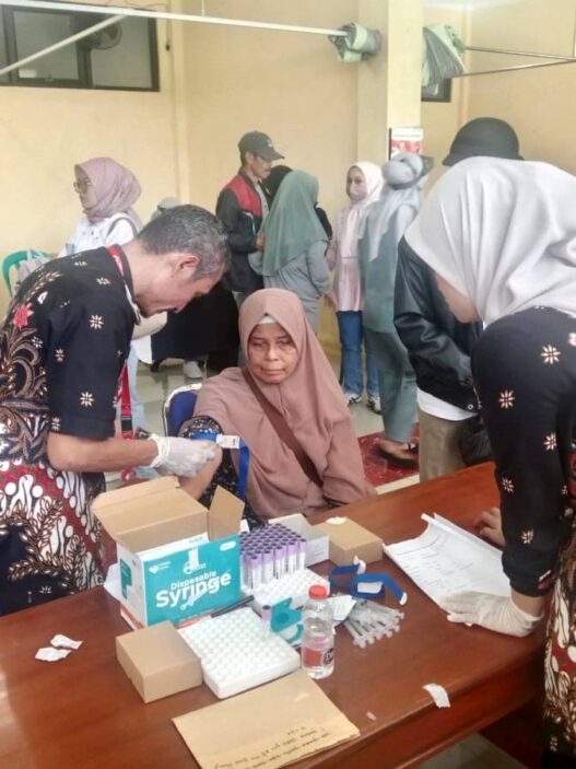 53 Orang Ikut Operasi Katarak Gratis