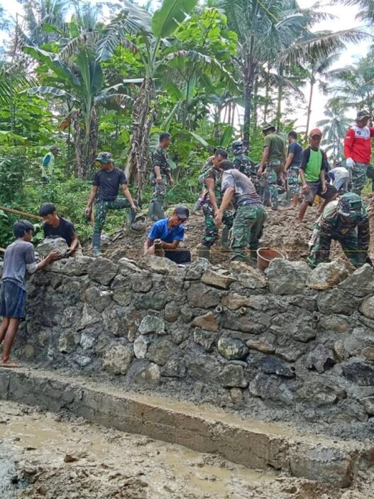 Bangun Jembatan Garuda Hubungkan Dua Kecamatan