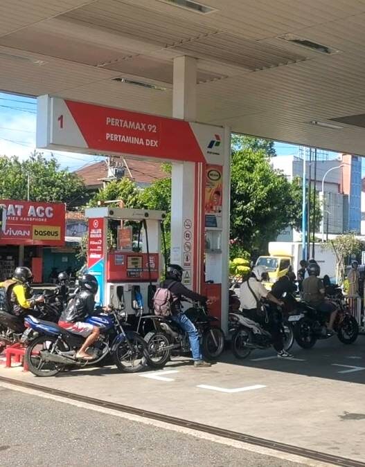 BBM Nonsubsidi Melonjak Serentak