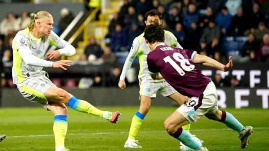 Citizens Rebut Puncak Klasemen EPL