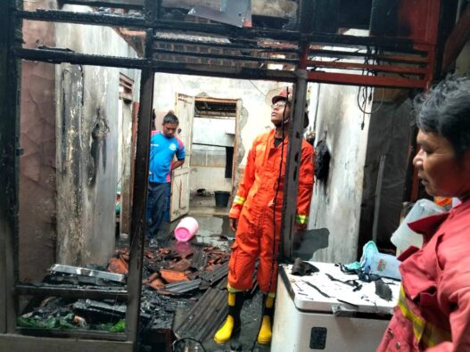 Diduga Korsleting Listrik, Rumah Kontrakan Terbakar