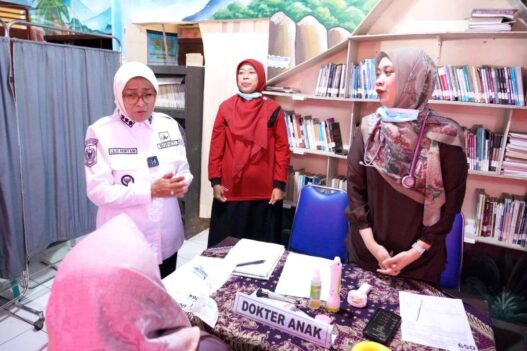 Dokter Spesialis Turun ke Desa