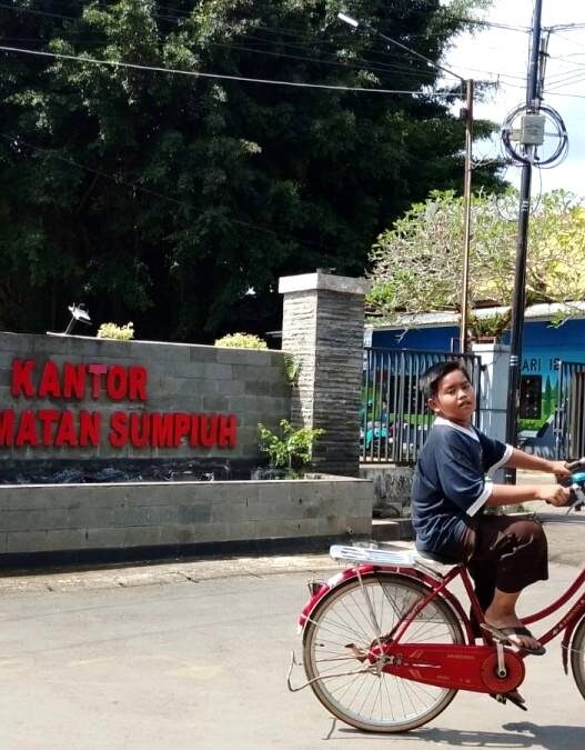 Gerbang Kantor Kecamatan Sumpiuh Diusulkan Direhab