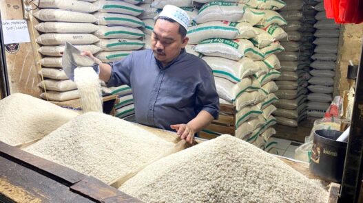 Harga Beras dan Gula Pasir Ikut Naik