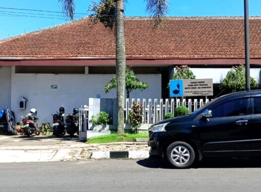 Kantor Dihibahkan Dinporapar Boyongan