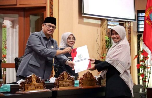 Kebijakan Daerah Wajib Berbasis Riset