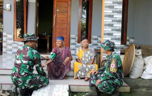 Kodim Lakukan Cek Kesehatan Lansia Door to Door