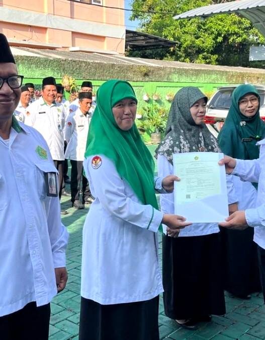 Lima ASN Kemenag Terima SK Kenaikan Pangkat