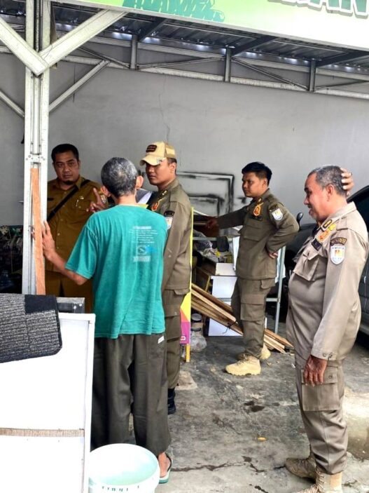 Linglung di Jalan, Pria Asal Semarang Dievakuasi