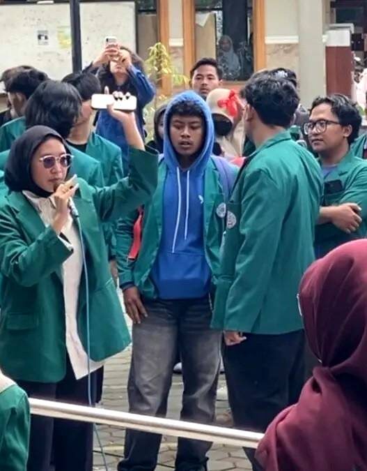 Mahasiswa Unsiq Protes Perubahan Kebijakan UKT