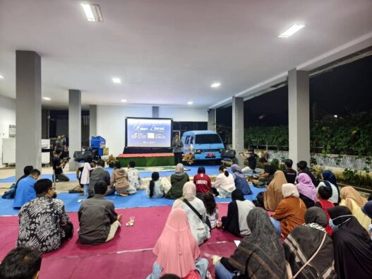 Malam Literasi Jadi Magnet Baru Warga