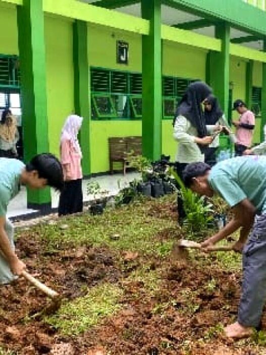 MAN 3 Menuju Madrasah Adiwiyata Jateng