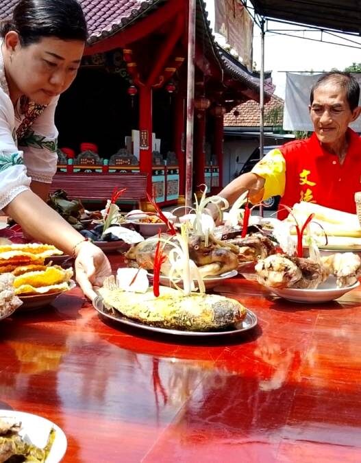 Padukan Akulturasi dan Tradisi