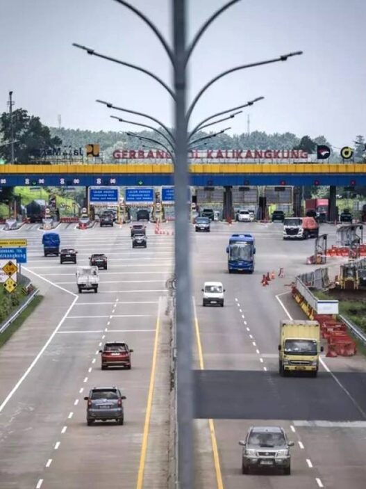 Pajak Jalan Tol Dipastikan Belum Berlaku