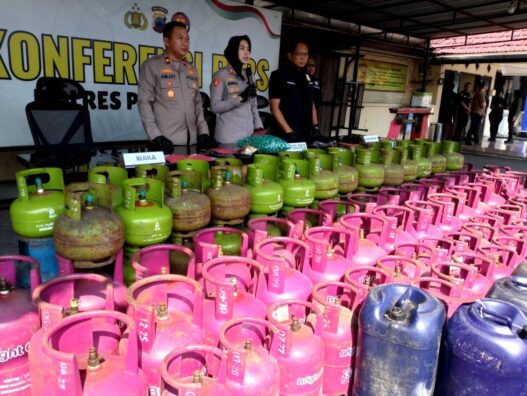 Pangkalan Elpiji Oplosan Dibongkar