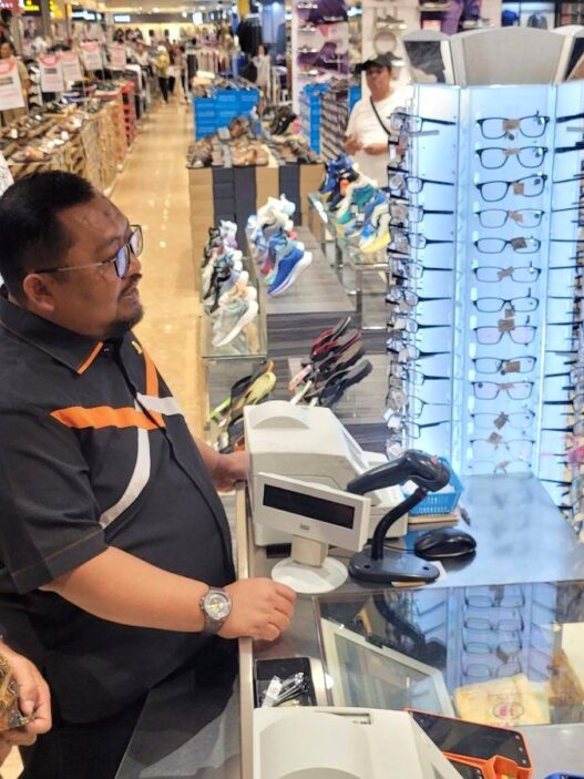 Pegawai rita supermal