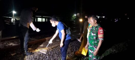 Perempuan Paro Baya Meninggal Tertabrak KA