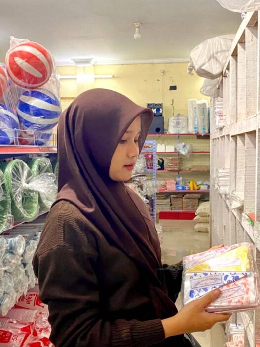Plastiku Bulupitu Sediakan Kemasan Lengkap