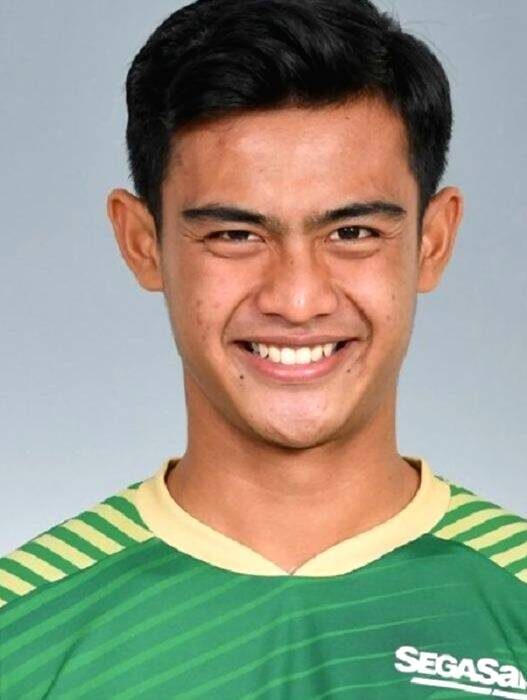 Pratama Arhan Lulus S1 Udinus Siap Lanjut S2
