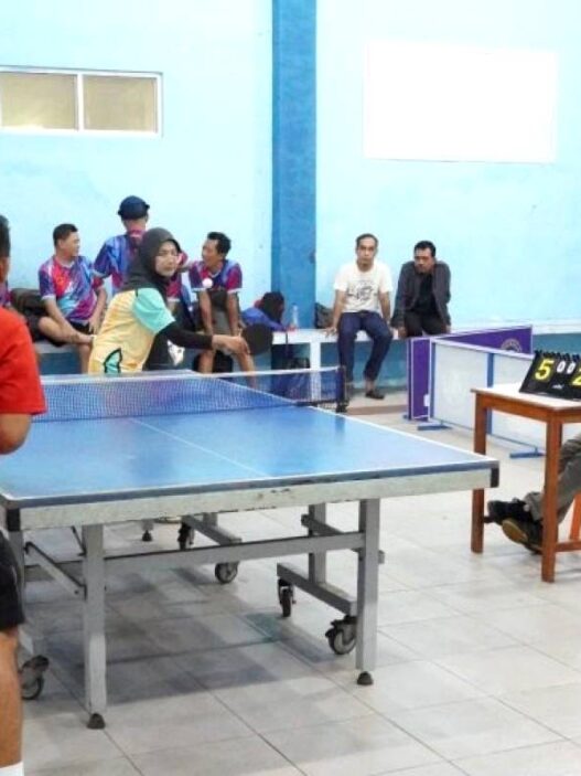 Ratusan Atlet Tampil di Kejuaraan Tenis Meja