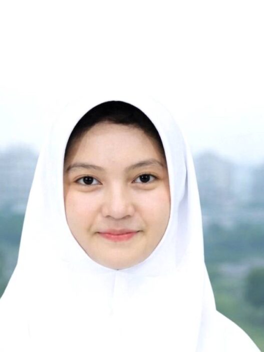 Satu Siswi, Tiga Kampus Luar Negeri