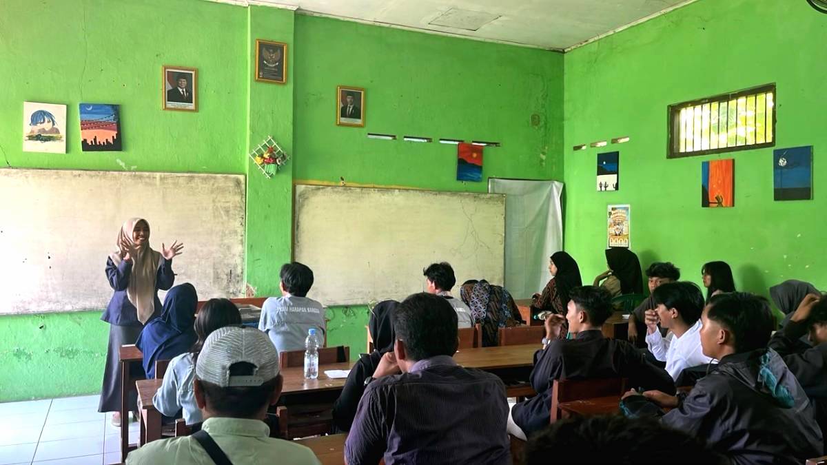 Siswa Putus Sekolah Ikuti Ujian