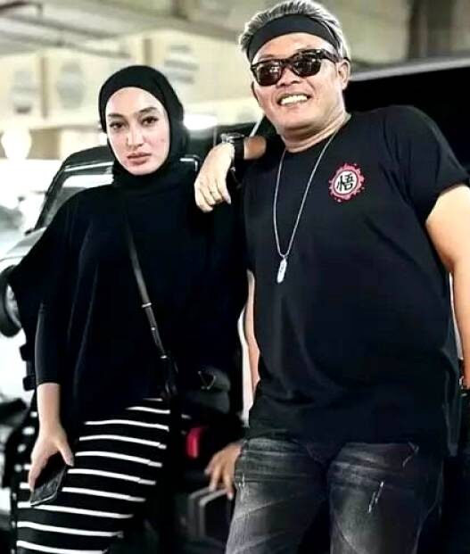 Tiga Tahun Hubungan dengan Santyka