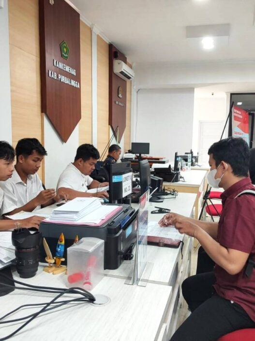 Tren Tahunan AK1 Terus Menurun