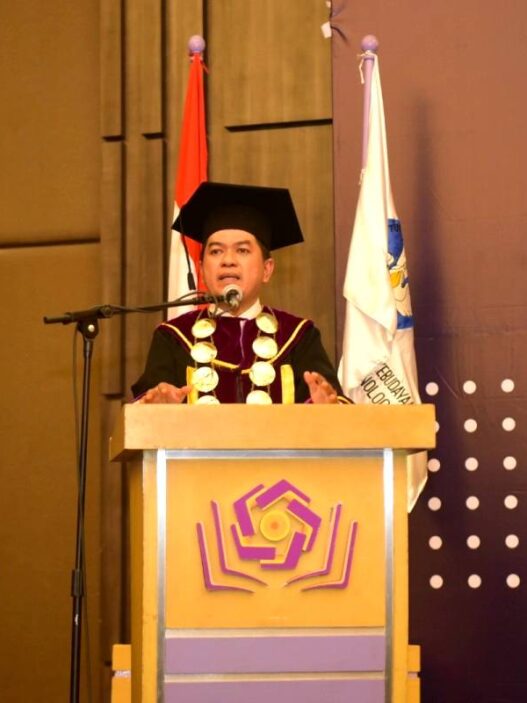 Wisuda Ke XXXIII Amikom Purwokerto Diikuti 308 Wisudawan