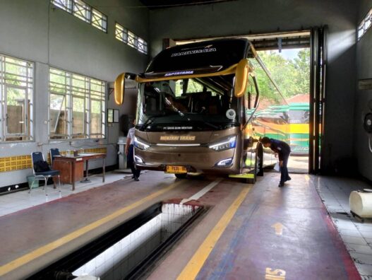 15 Bus Pengantar Haji Wajib Lolos Ramp Check