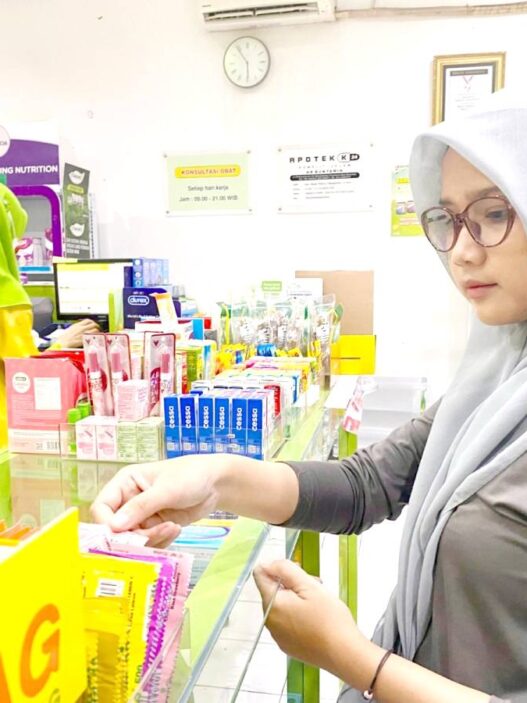 Apotek K 24 HR Bunyamin Hadir 24 Jam