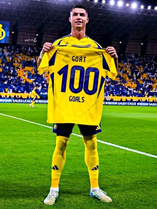 Cristiano Ronaldo Cetak Gol ke 100 untuk Al Nassr