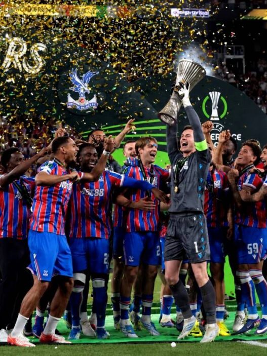 Crystal Palace Juara Conference League