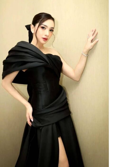 Dapat Hadiah Rumah dari Pacar