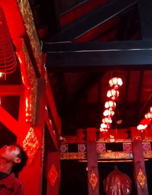 Di Balik Asap Dupa Cap Go, Menyusun Harmoni Budaya