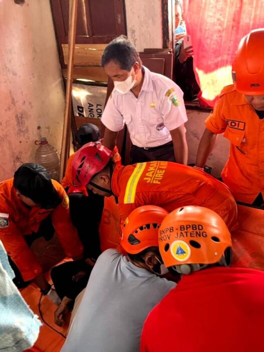 Hirup Sumur Beracun, Dua Warga Prembun Meninggal