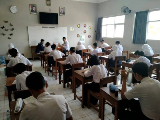 IPA Bahasa Inggris Diusulkan Masuk TKA