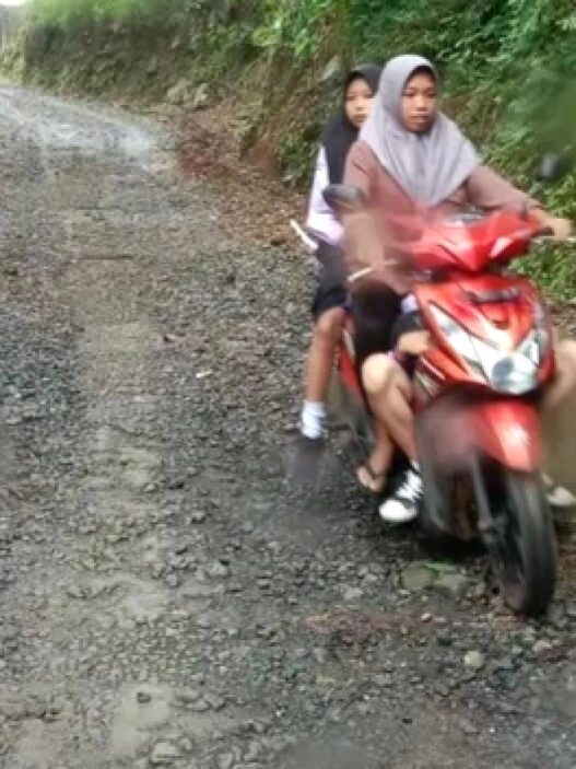 Jalan Rusak Picu ATS Tinggi