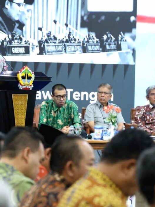 Ketua DPRD Jateng, Sumanto Dorong Perbaikan Jalan dan Penguatan Ekonomi Syariah
