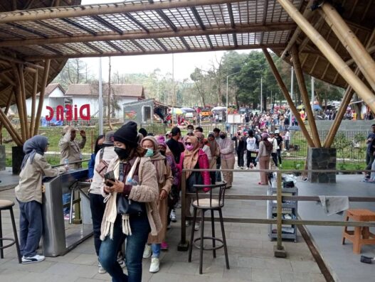 Kunjungan Dieng Tembus 5.700 Per Hari