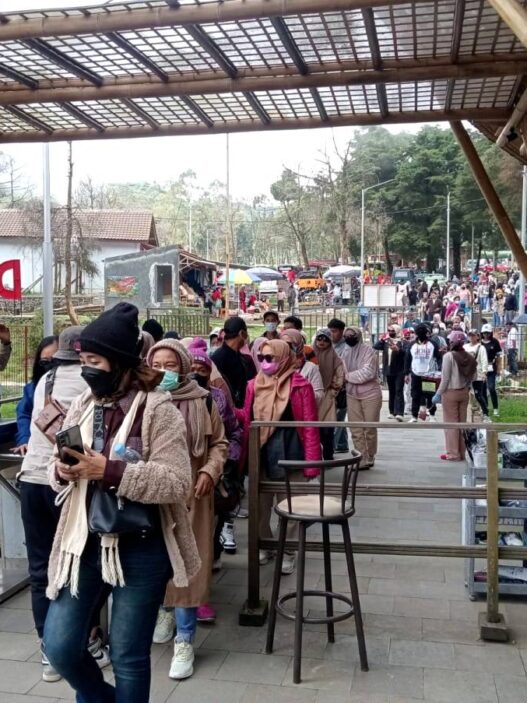 Kunjungan Dieng Tembus 5.700 Per Hari