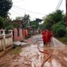 Material Lumpur Tutup Jalan di Cibeunying