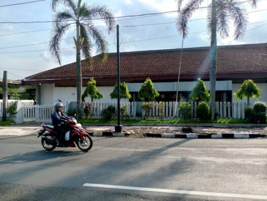 Menanti Janji Hibah Pemkab