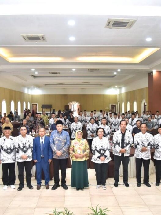 Muhyat Pimpin STMIK Arungbinang