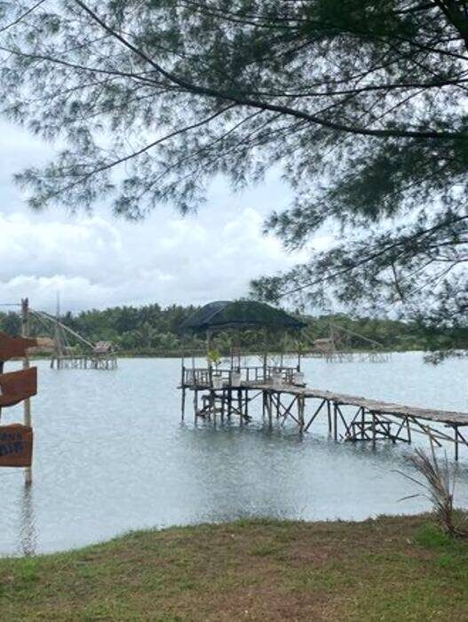 Pantai Karang Tirta